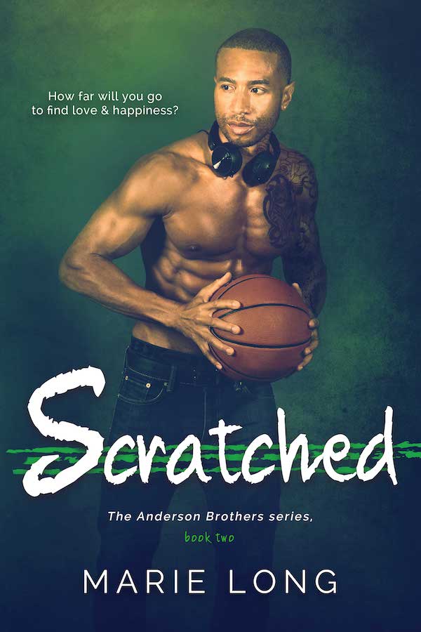 Book cover of Scratched by Marie Long